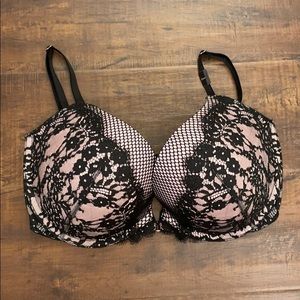 Victoria’s Secret Very Sexy Push-up Lace Bra